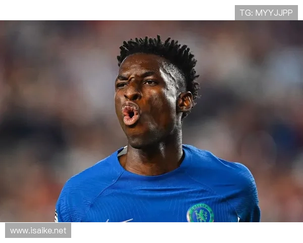 切尔西争四形势趋于复杂,对赛季冲刺阶段表现形成影响 切尔西争四形势趋于复杂,对赛季冲刺阶段表现形成影响