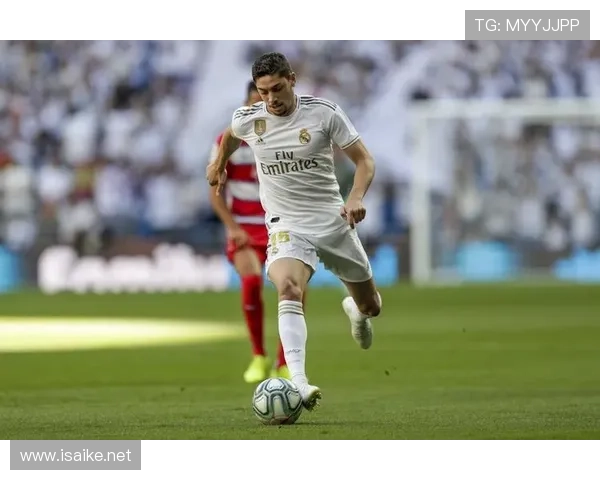 巴尔韦德如何实现全场覆盖的B2B全能表现