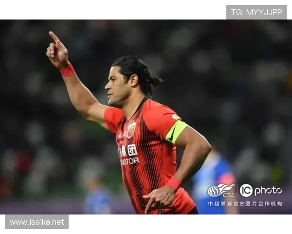 德斯蒙德·班恩三分精准效率提升显著 拉开球队外围火力差距