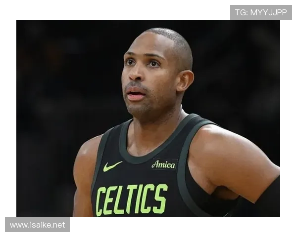 艾尔·霍福德挡拆制造错位提升团队防守效率明显